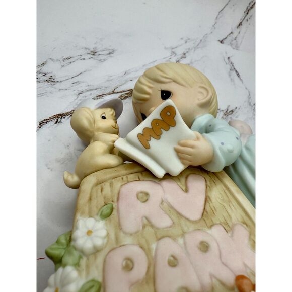 Precious Moments RV Haven Fun or What, 1999 w/Box Girl and her puppy - Picture 12 of 13